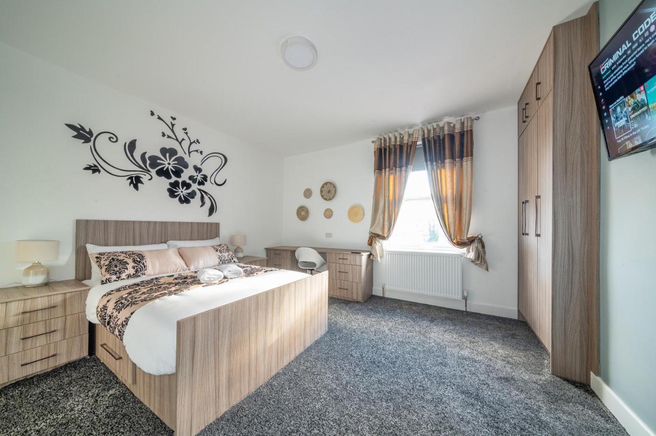*Rc12S* For Your Most Relaxed & Cosy Stay + Free Parking + Free Fast Wifi * ลีดส์ ภายนอก รูปภาพ